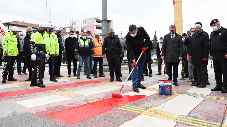 Yaya önceliği kırmızı çizgimizdir