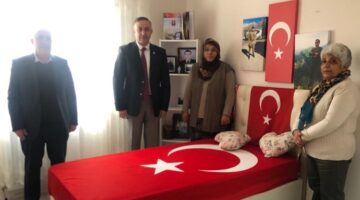 Şehit ailelerini ziyaret ettiler