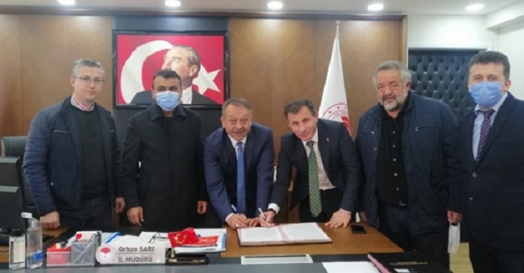 Hayvanlara ücretsiz kulak küpesi takılacak