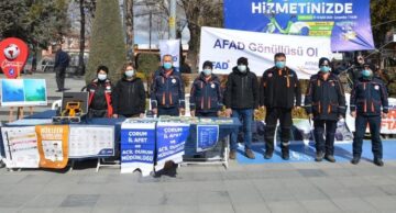 AFAD EKİBİ HALKI BİLGİLENDİRDİ