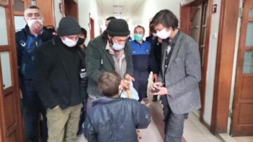 Dilenciler zabıtayı şaşkına çevirdi!