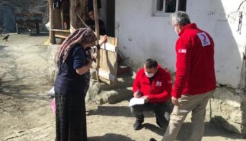 Kızılay ihtiyaç sahiplerini sevindirdi