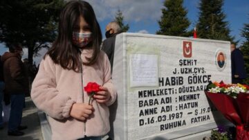 Çorumlu şehit kızı yürekleri burktu!