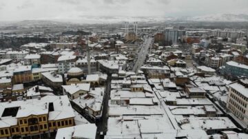 Çorum’da Mart ayında kar sürprizi
