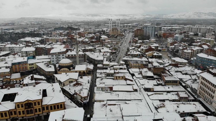 Çorum’da Mart ayında kar sürprizi