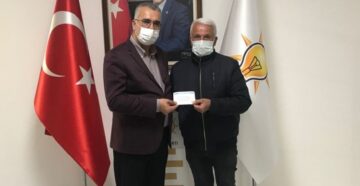 Başkan kartları muhtarlara verdi