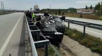 Kontrolden çıkarak refüje devrildi