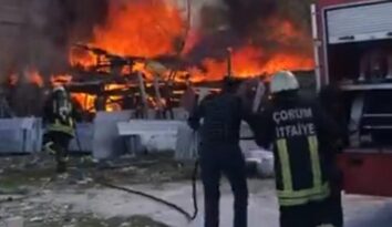 Keresteciler Sitesinde yangın çıktı