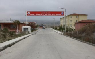 Cezaevinde mahkum kendini astı!