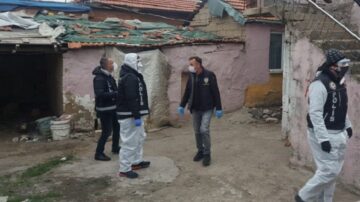 Ahırdan 300 kilo uyuşturucu çıktı!