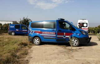 Araçta ruhsatsız silah yakalandı!