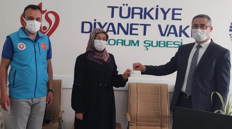 Din görevlisinden örnek davranış
