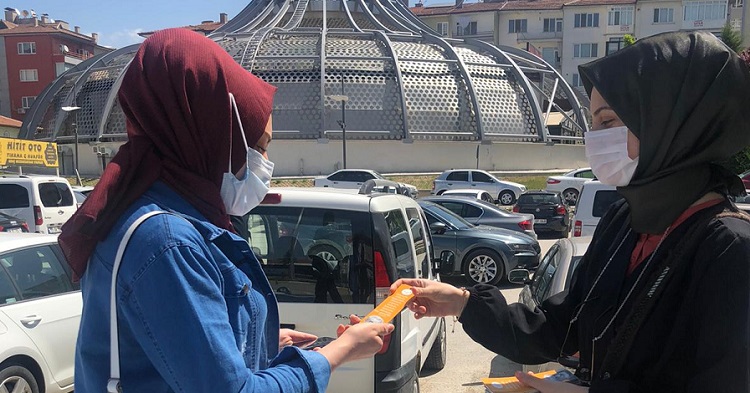 Ak gençlik Necip Fazıl’ı unutmadı