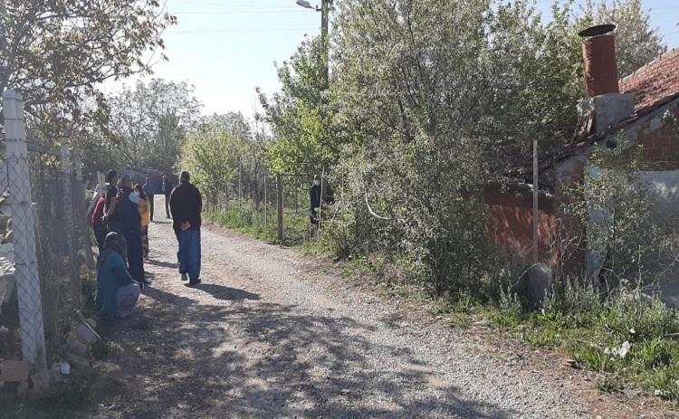 Çorum’da 2 kişi kendilerini astı!