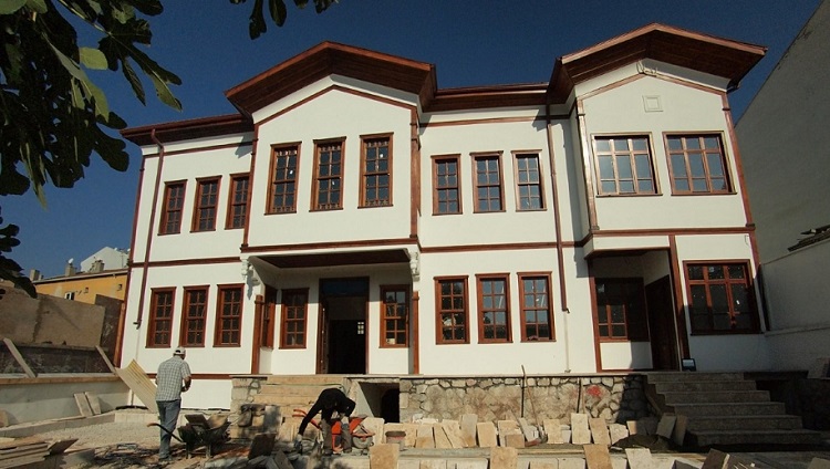 Tarihi kültür varlıklarına yardım