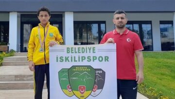 İkinci kez Türkiye şampiyonu oldu