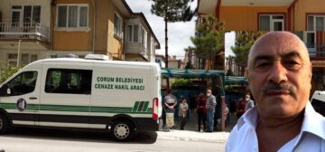 Akrabaları evinde ölü buldu
