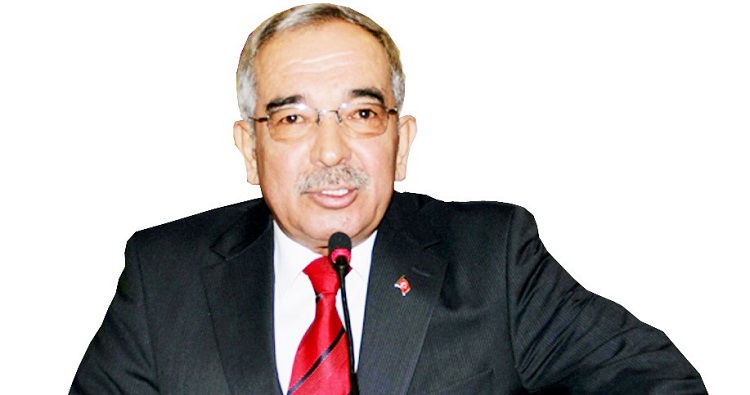 40 yıllık başkan tekrar aday oldu