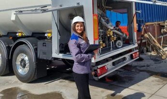 Mühendis adayları uygulamalı eğitimde