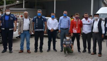 Çorumlu güreşçiye coşkulu karşılama