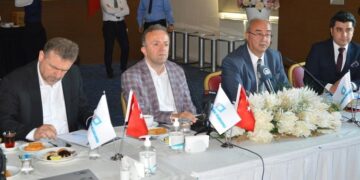 Dünyanın nereye gittiğini görmeliyiz