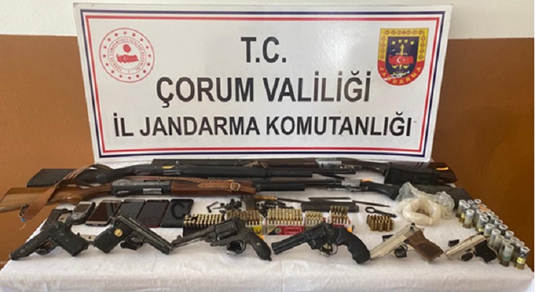 Evde bulunan malzeme şaşırttı!