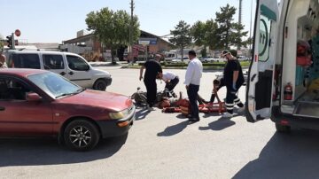 Ters yönden seyrederken çarptı