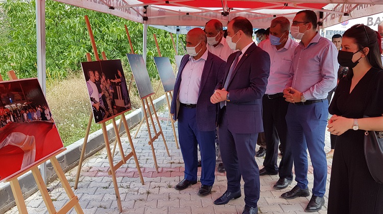 Bayat’ta 15 Temmuz sergisi açıldı