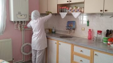 Ev temizliği hizmeti devam ediyor