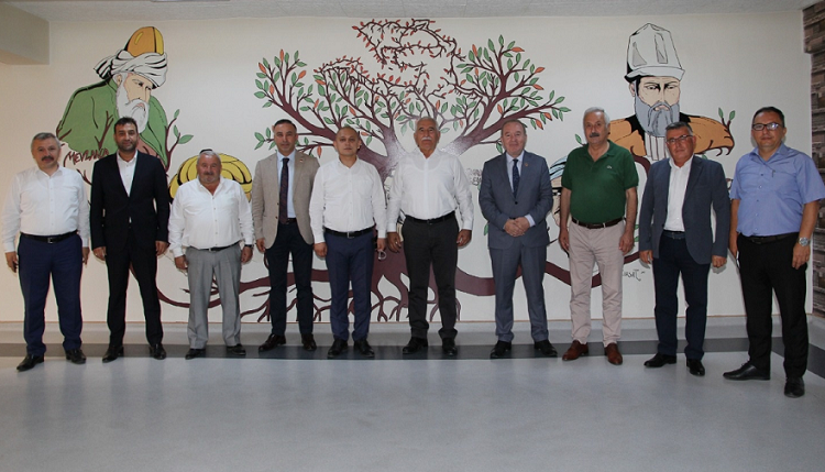 CHP’li vekillerden Şahiner’e ziyaret