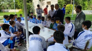 Genç Kemankeşleri mecliste ağırladı