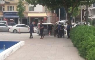 Dolandırıcılar yakayı ele verdi!