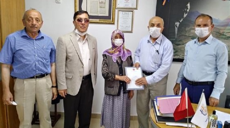 İki hayırsever arsalarını bağışladı