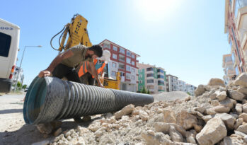 Yağmursuyu hattı yenileniyor