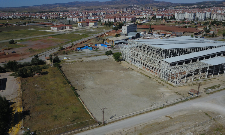 Çorum’a iki yeni sentetik saha!