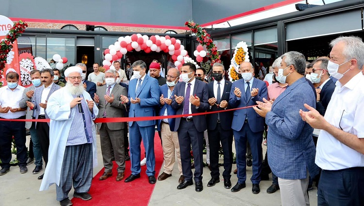 Emek et lokantası dualarla açıldı