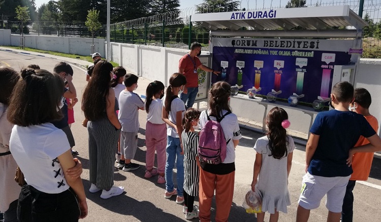 Kurstaki öğrencilere anlamlı gezi