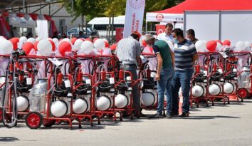 257 çiftçiye süt sağım makinası dağıtıldı