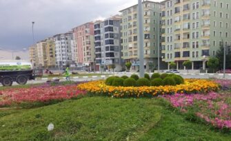 Tüm şehir çiçeklerle rengarenk olacak