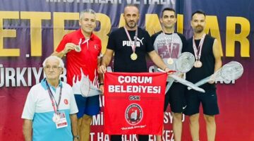 Badminton’da Türkiye şampiyonu oldu