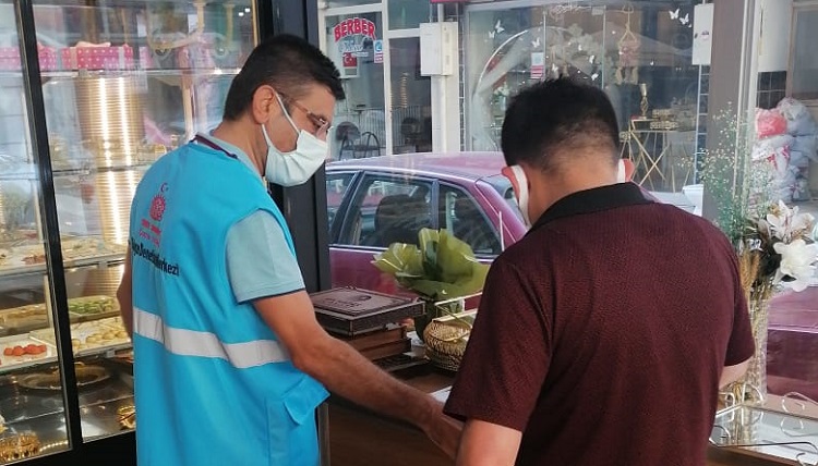 Denetim ekipleri 3 kişiye tutanak tuttu