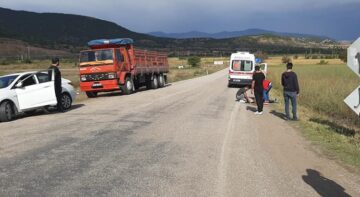 Viraja hızlı girince takla attı