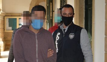 Uyanık dolandırıcı polise yakalandı