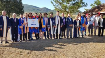 Şapinuva ören yerinde mezuniyet töreni