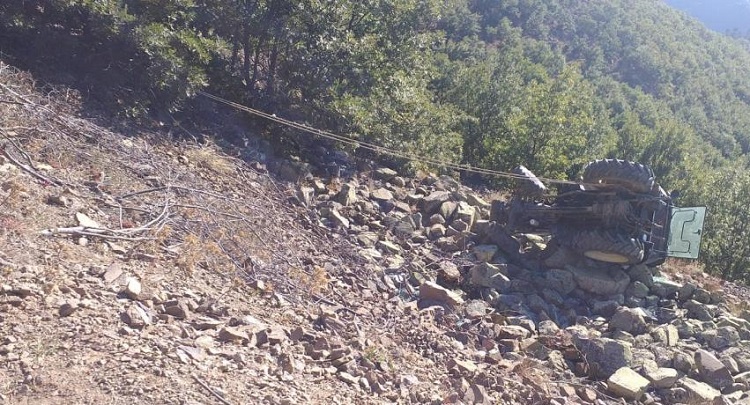 Muhtar azası ölümden döndü