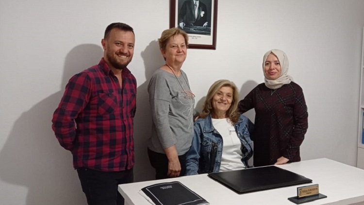 Bakışını değiştir hayata gülümse