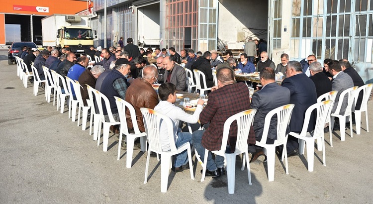 Sanayi esnafıyla kahvaltıda buluştu