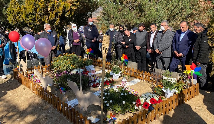 Depremin yıldönümünde hüzünlü anma