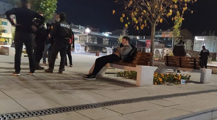 Tartışmada bir kişi bıçakla yaralandı