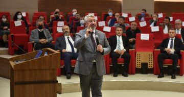 İş adamlarına icraatlarını anlattı